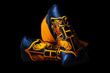 Load image into Gallery viewer, The House Crest Putter Covers