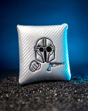 Load image into Gallery viewer, Mando-Skully Putter Cover