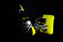 Load image into Gallery viewer, November MCC 24 - Black &amp; Neon Skully Putter Cover
