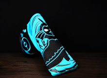 Load image into Gallery viewer, Blue Putter
