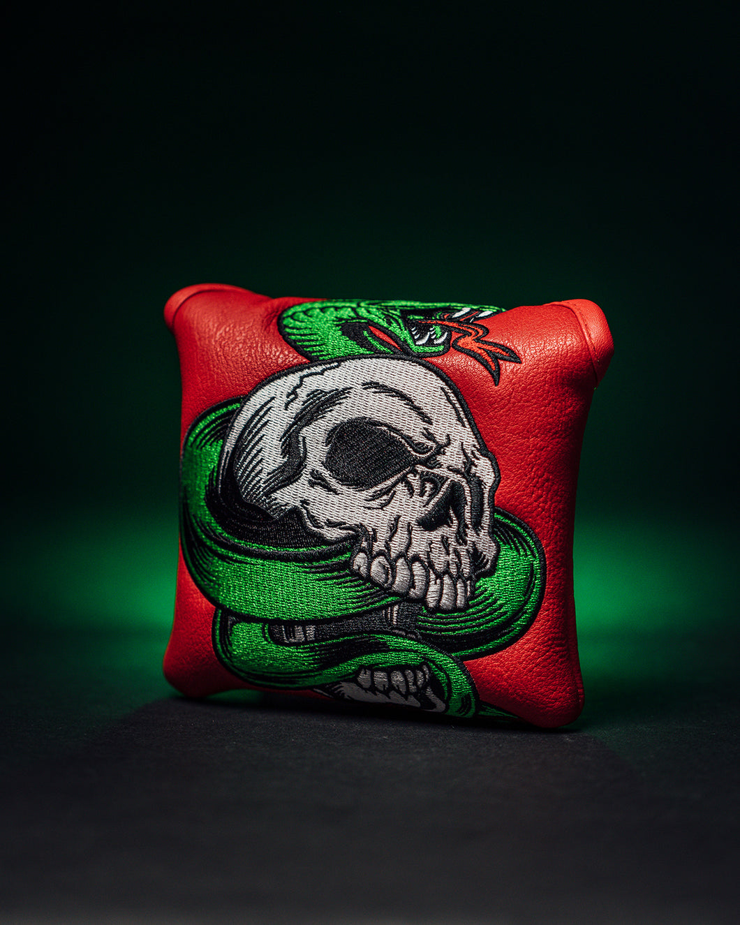 April HFL Monthly Cover Club 23 - Serpent Skull Putter Cover